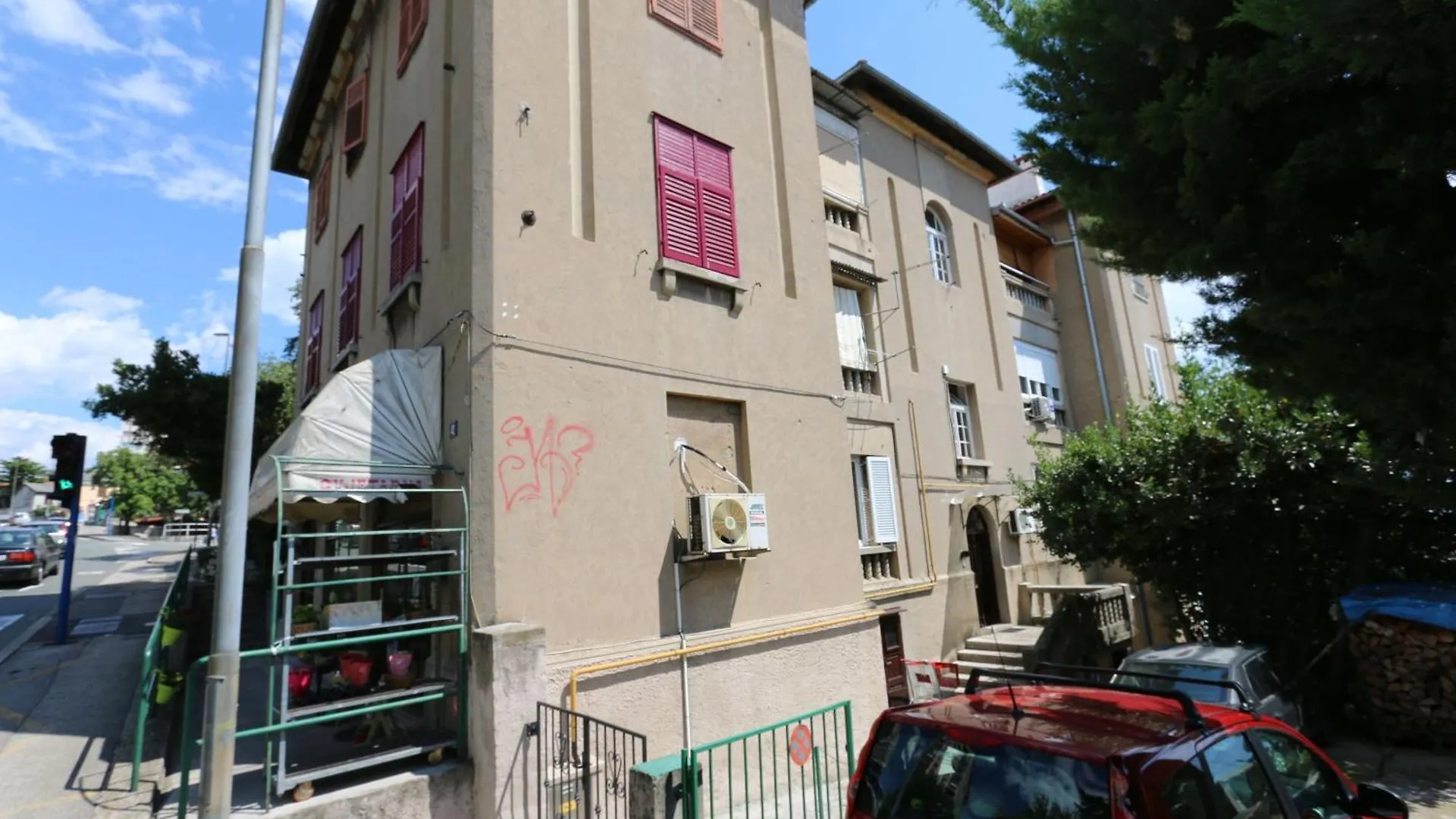 Apartment Krimeja Rijeka 0*,  Croatia